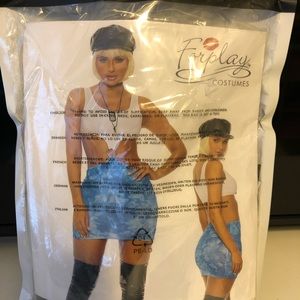 Pretty women costume.